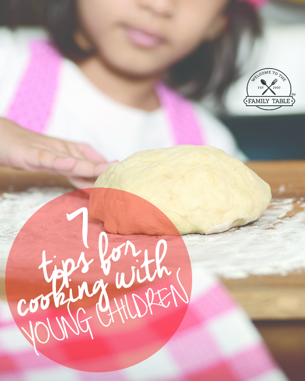 Come see these 7 tips for cooking with kids in the kitchen! :: welcometothefamilytable.com